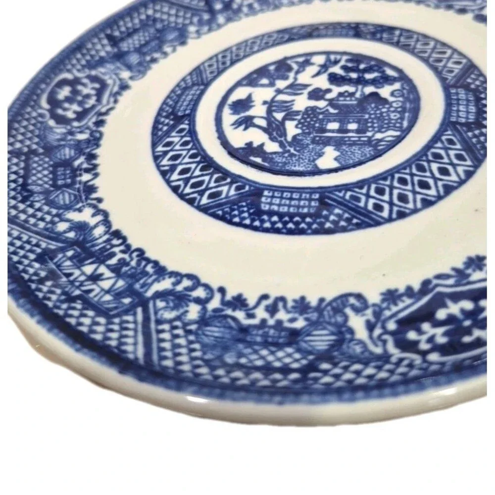 VINTAGE BLUE WILLOW PATTERN 5 7/8